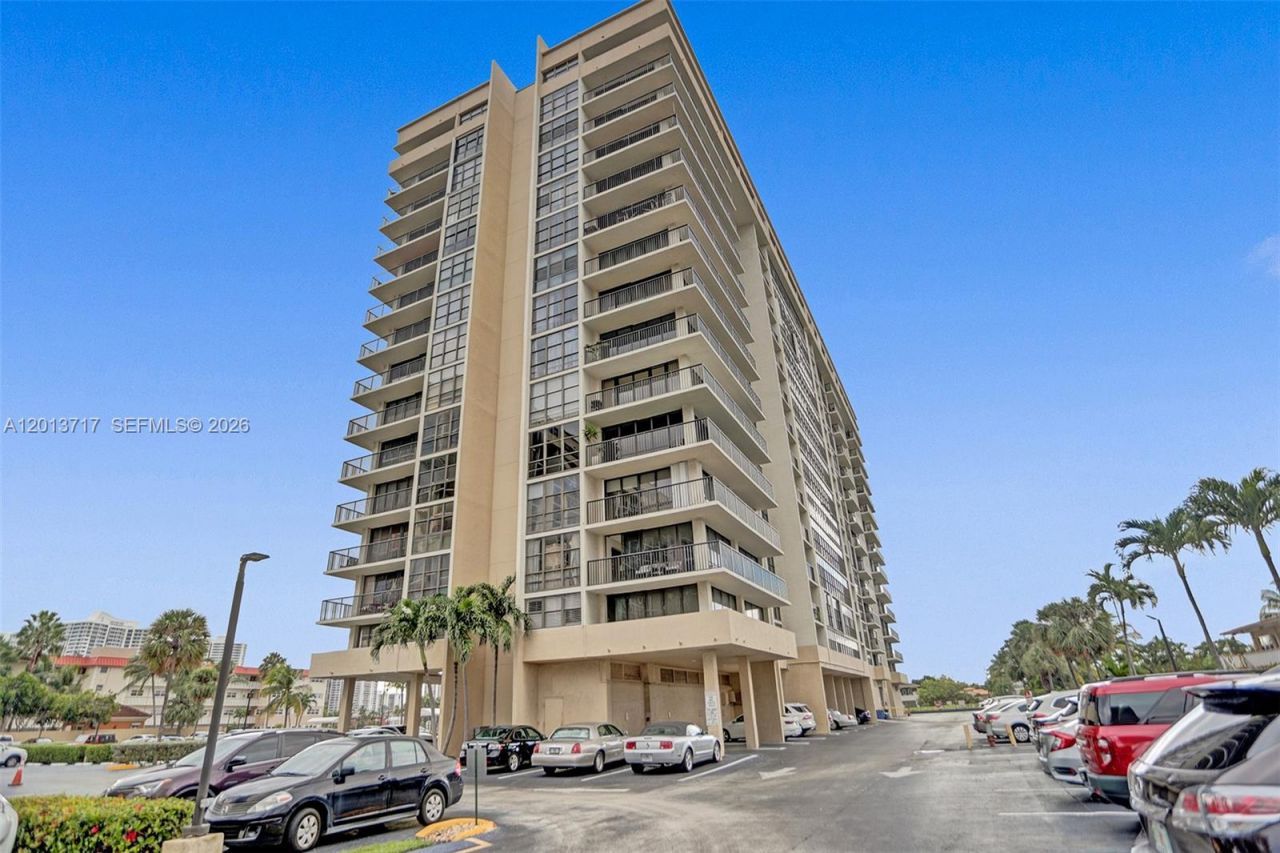 2017 S Ocean Dr , Unit 205, Hallandale Beach, FL 33009 Photo