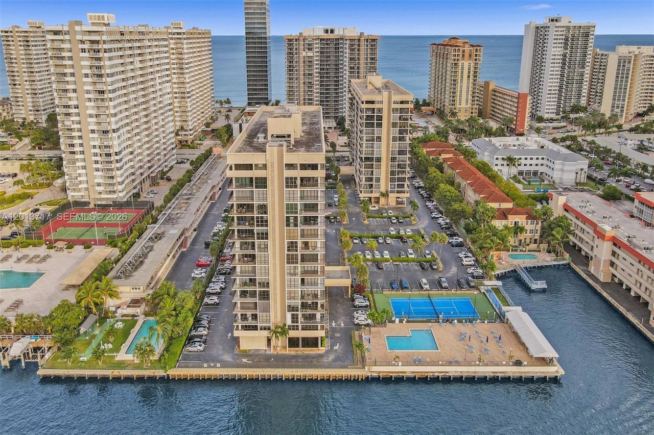 2017 S Ocean Dr , Unit 205, Hallandale Beach, FL 33009 Photo