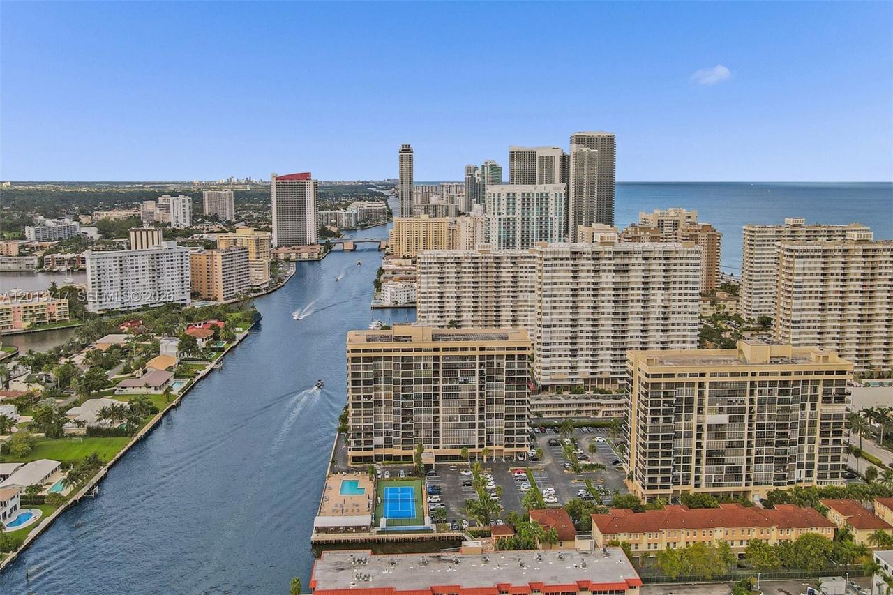 2017 S Ocean Dr , Unit 205, Hallandale Beach, FL 33009 Photo