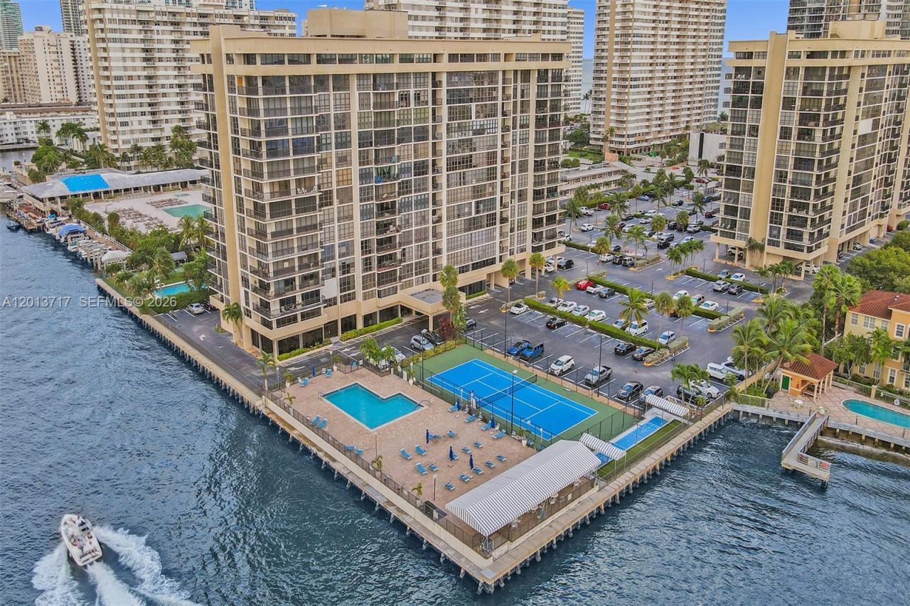2017 S Ocean Dr , Unit 205, Hallandale Beach, FL 33009 Photo