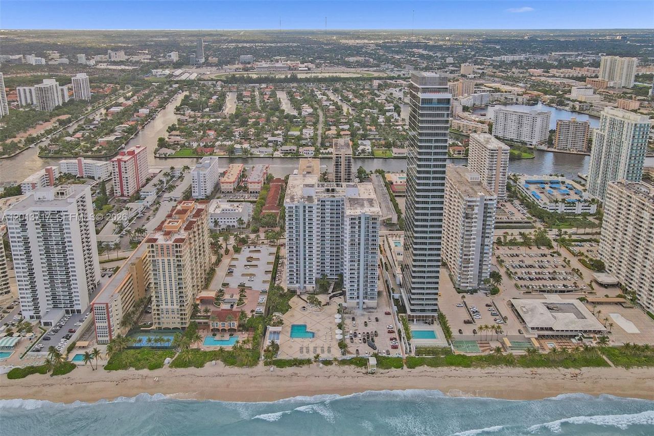 2017 S Ocean Dr , Unit 205, Hallandale Beach, FL 33009 Photo