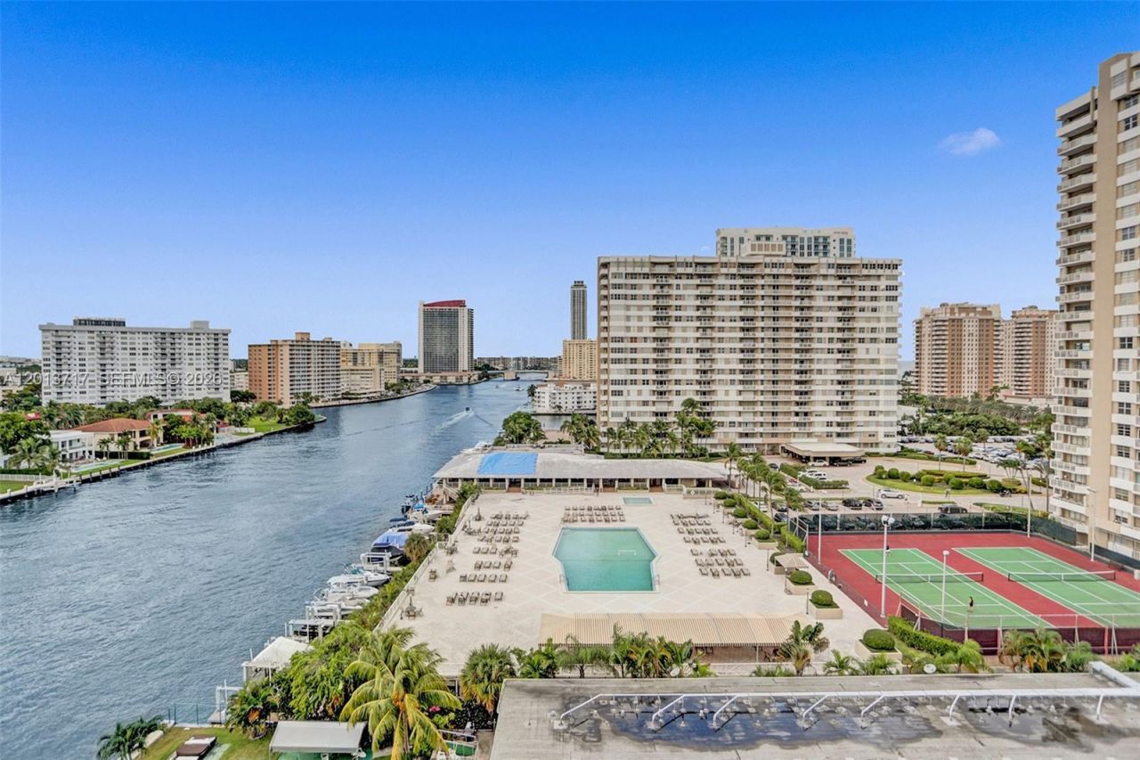 2017 S Ocean Dr , Unit 205, Hallandale Beach, FL 33009 Photo