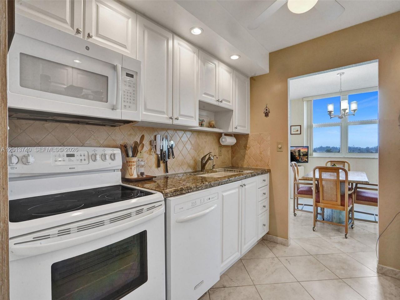 3113 S Ocean Dr , Unit 710, Hallandale Beach, FL 33009 Photo