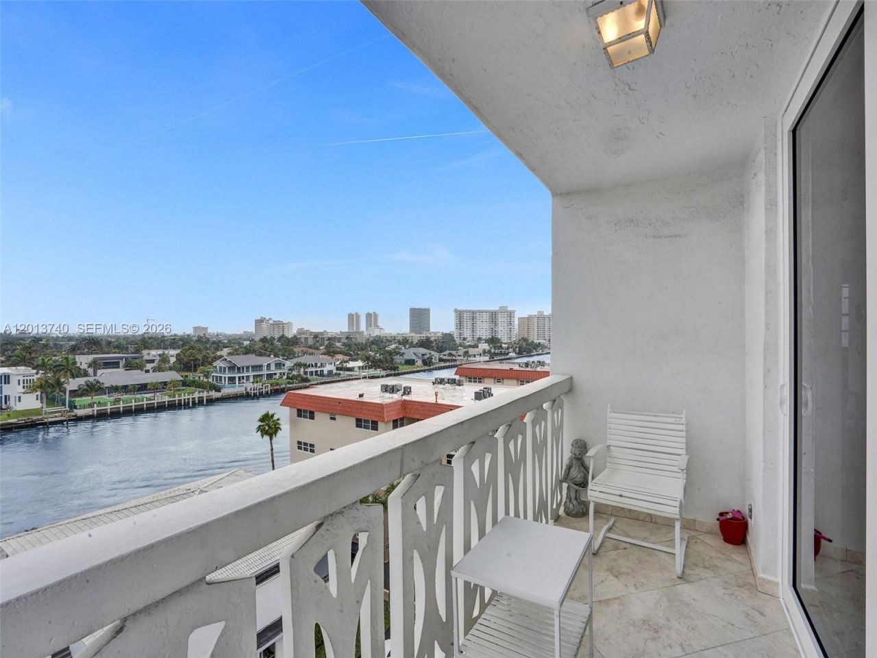 3113 S Ocean Dr , Unit 710, Hallandale Beach, FL 33009 Photo