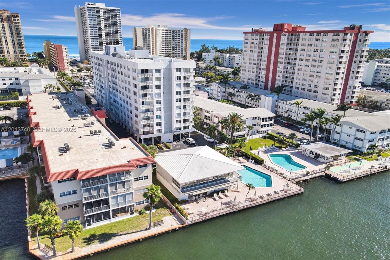3113 S Ocean Dr , Unit 710, Hallandale Beach, FL 33009 Photo