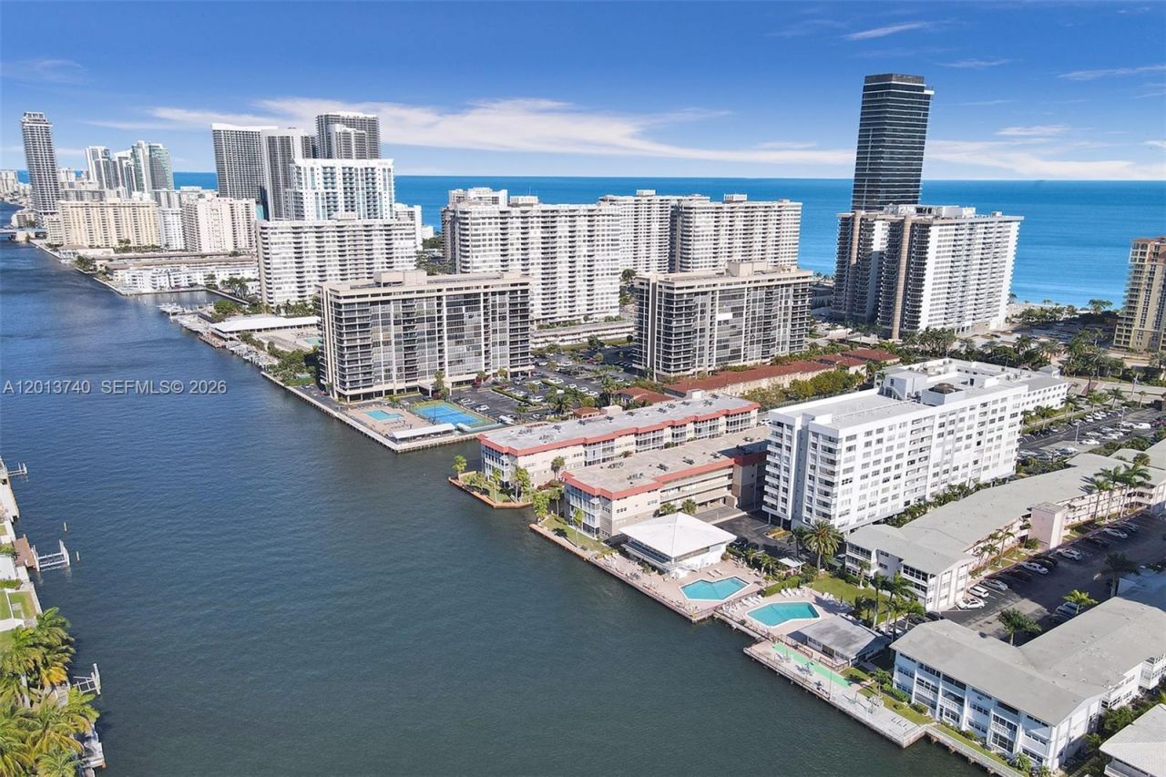 3113 S Ocean Dr , Unit 710, Hallandale Beach, FL 33009 Photo