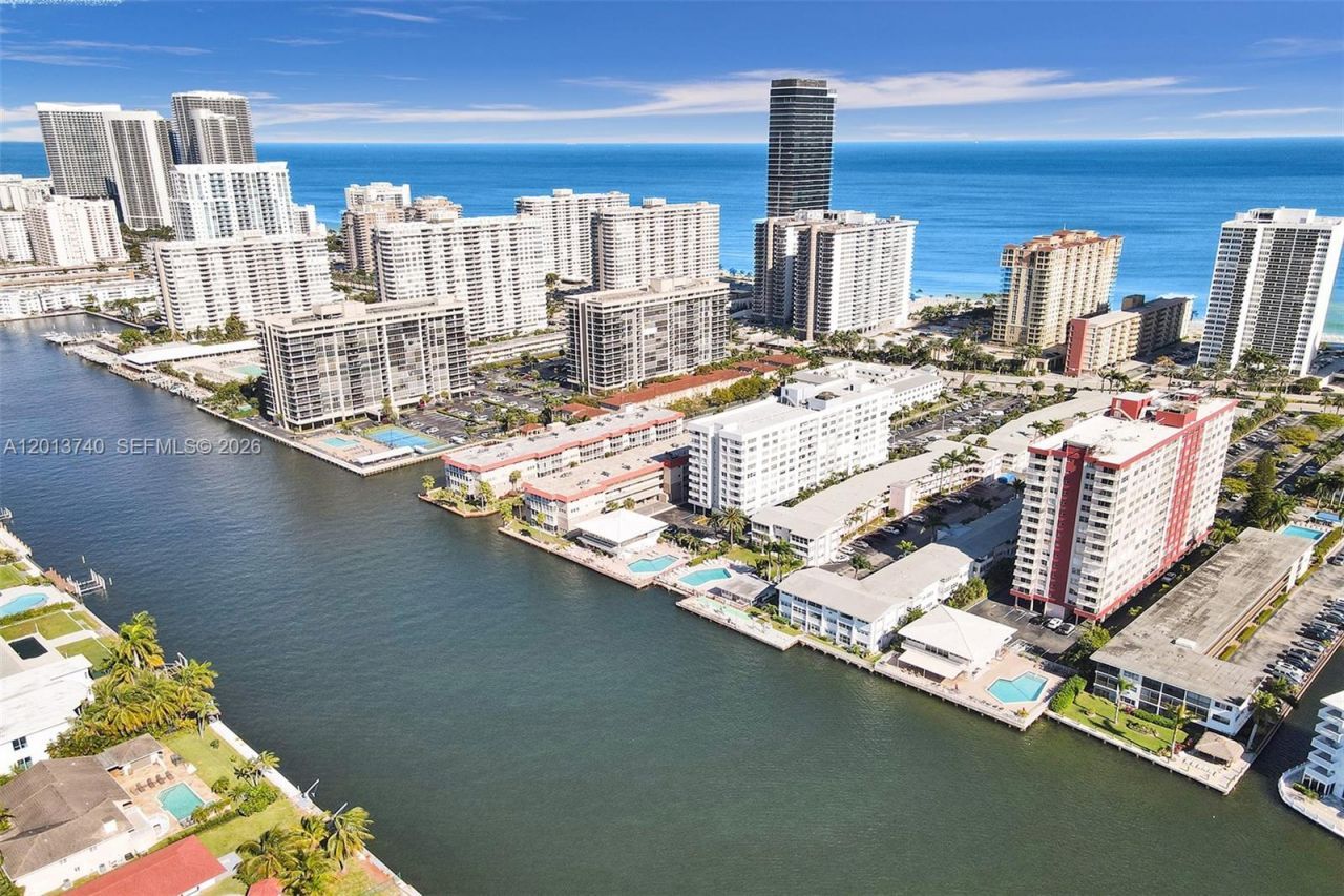 3113 S Ocean Dr , Unit 710, Hallandale Beach, FL 33009 Photo