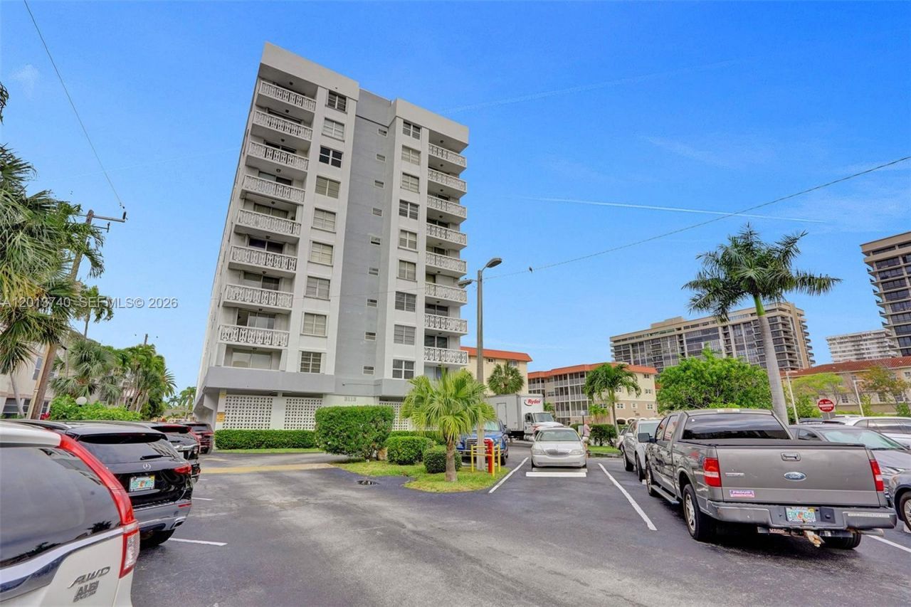 3113 S Ocean Dr , Unit 710, Hallandale Beach, FL 33009 Photo