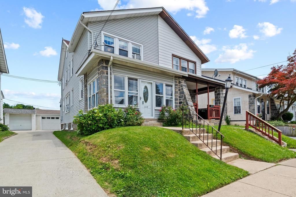 127 S Eagle Road , Havertown, PA 19083 Main Photo