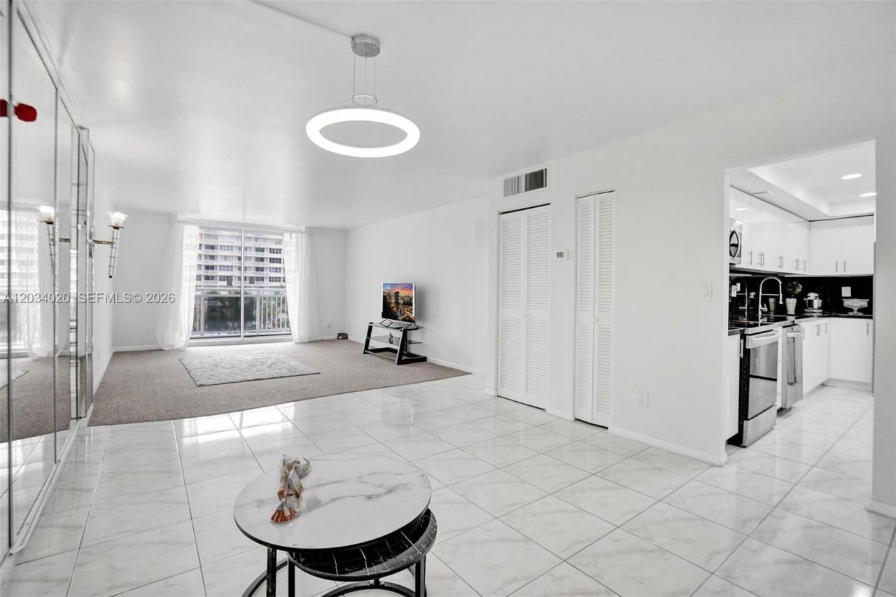 1849 S Ocean Dr , Unit 407, Hallandale Beach, FL 33009 Photo