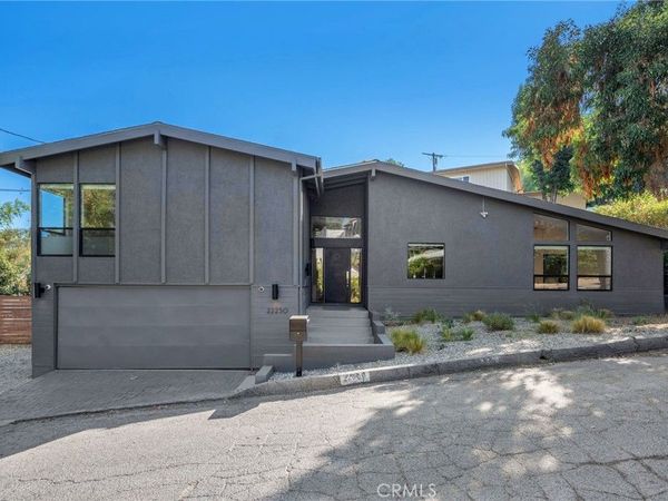 22250 Capulin Court, Woodland Hills, CA 91364