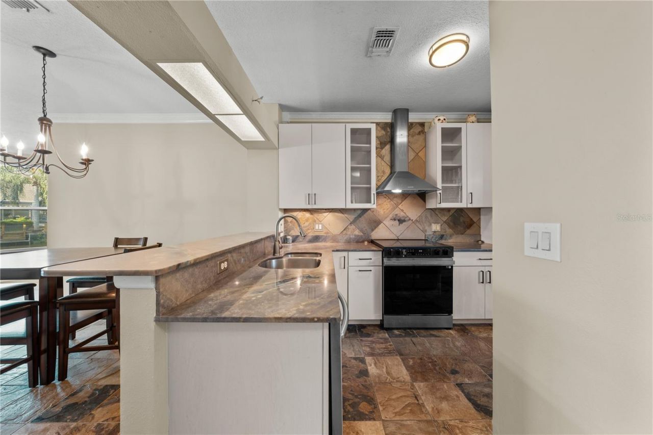 2664 Emerald Lake Court , Unit 2664, Kissimmee, FL 34744 Photo