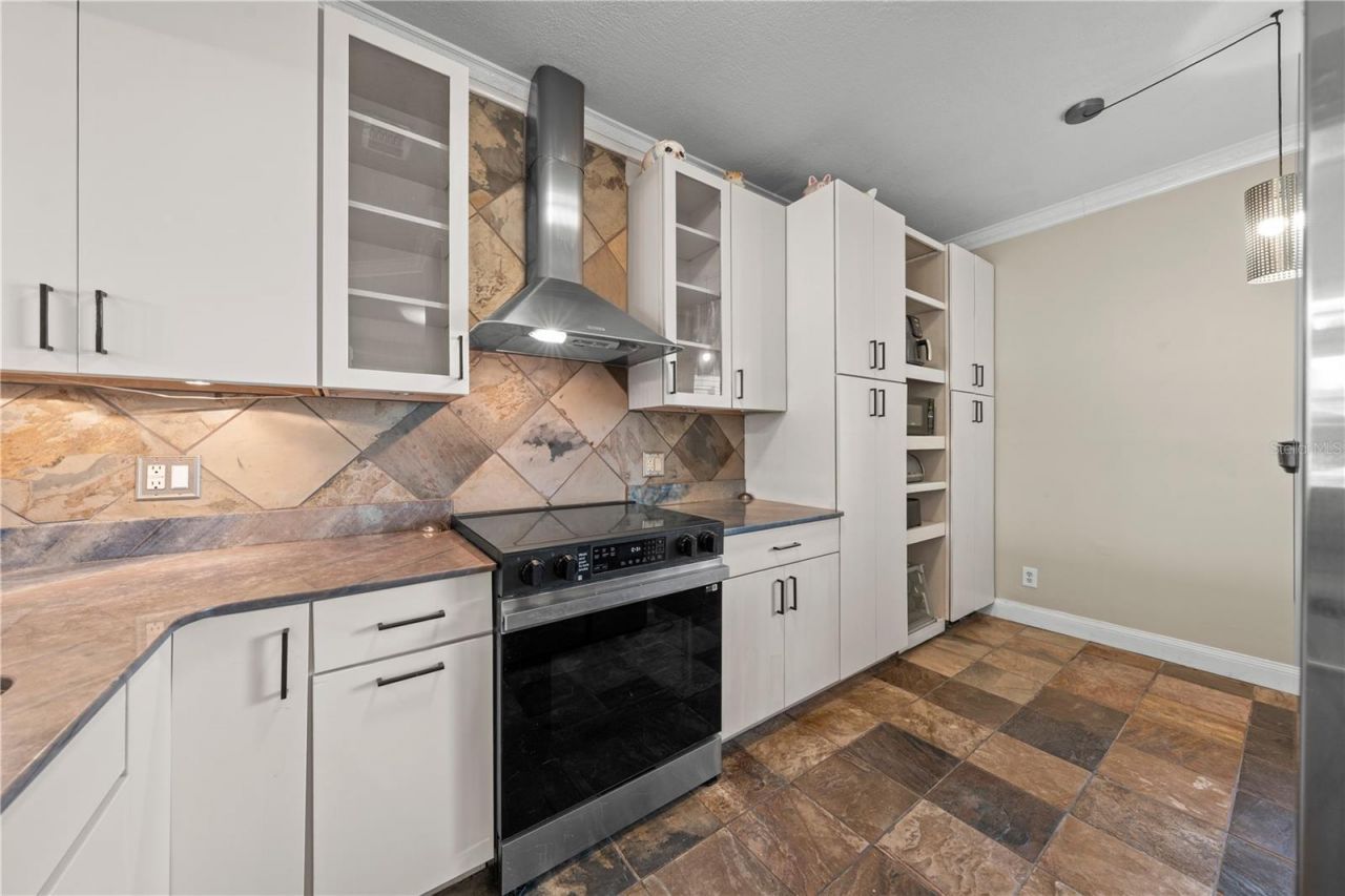 2664 Emerald Lake Court , Unit 2664, Kissimmee, FL 34744 Photo