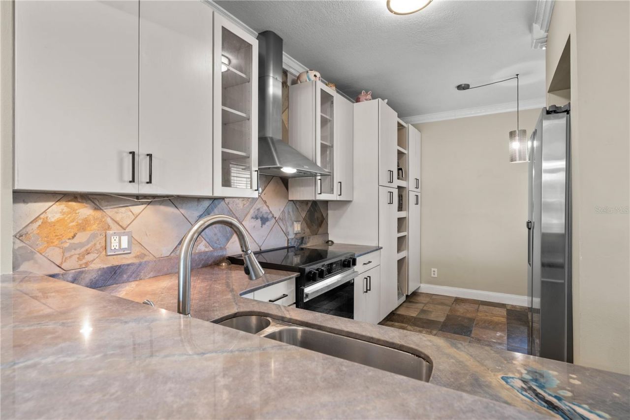 2664 Emerald Lake Court , Unit 2664, Kissimmee, FL 34744 Photo