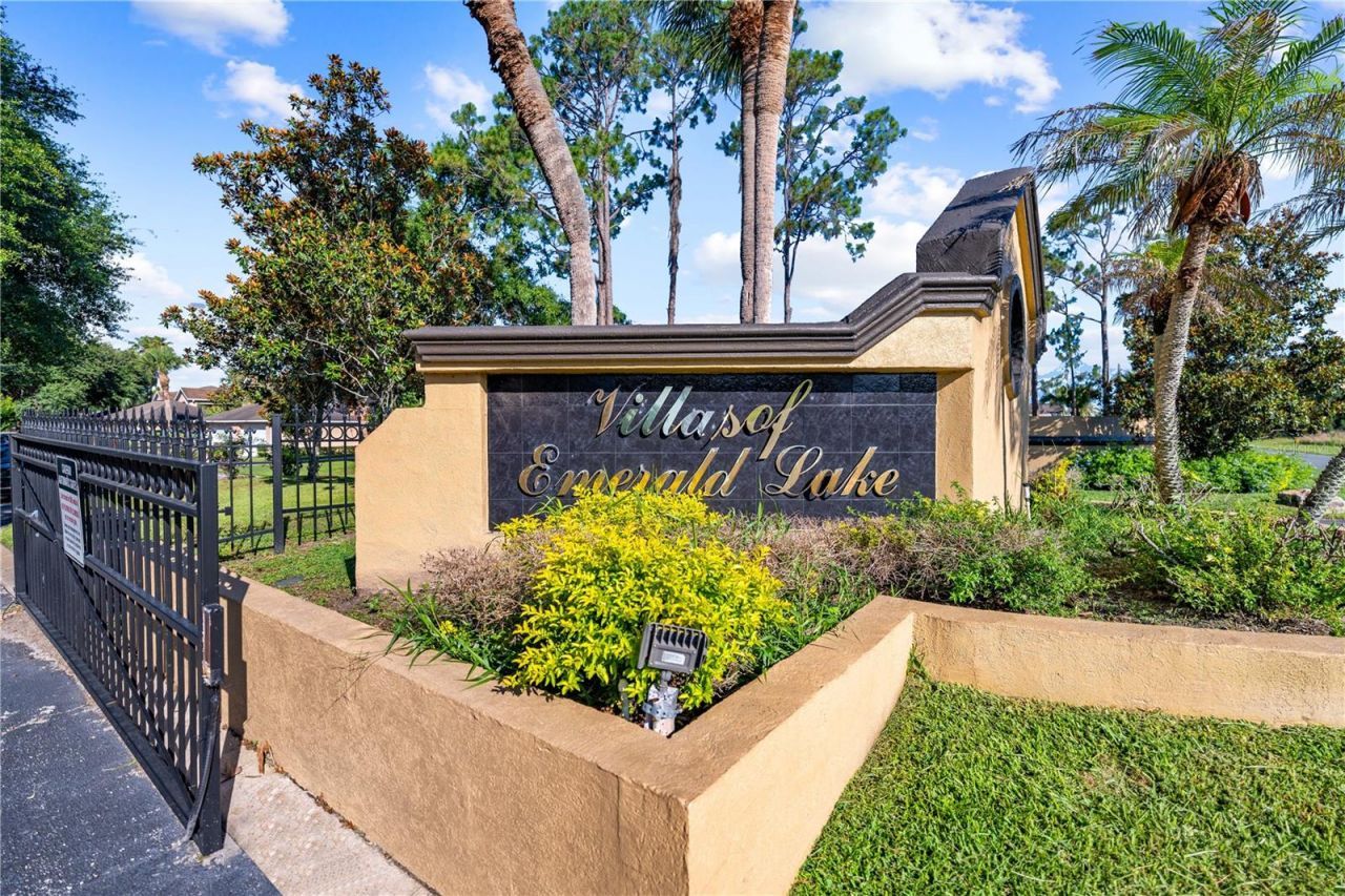 2664 Emerald Lake Court , Unit 2664, Kissimmee, FL 34744 Photo