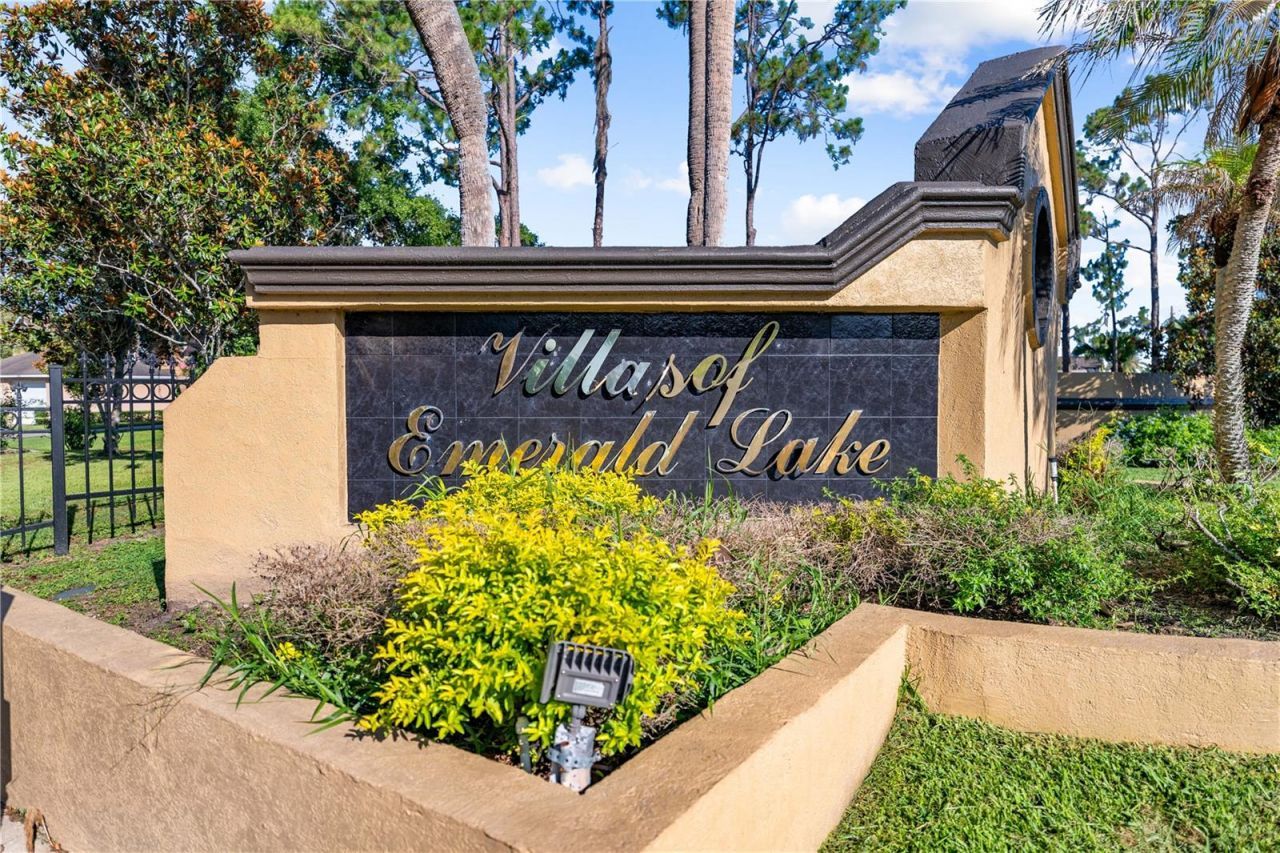2664 Emerald Lake Court , Unit 2664, Kissimmee, FL 34744 Photo