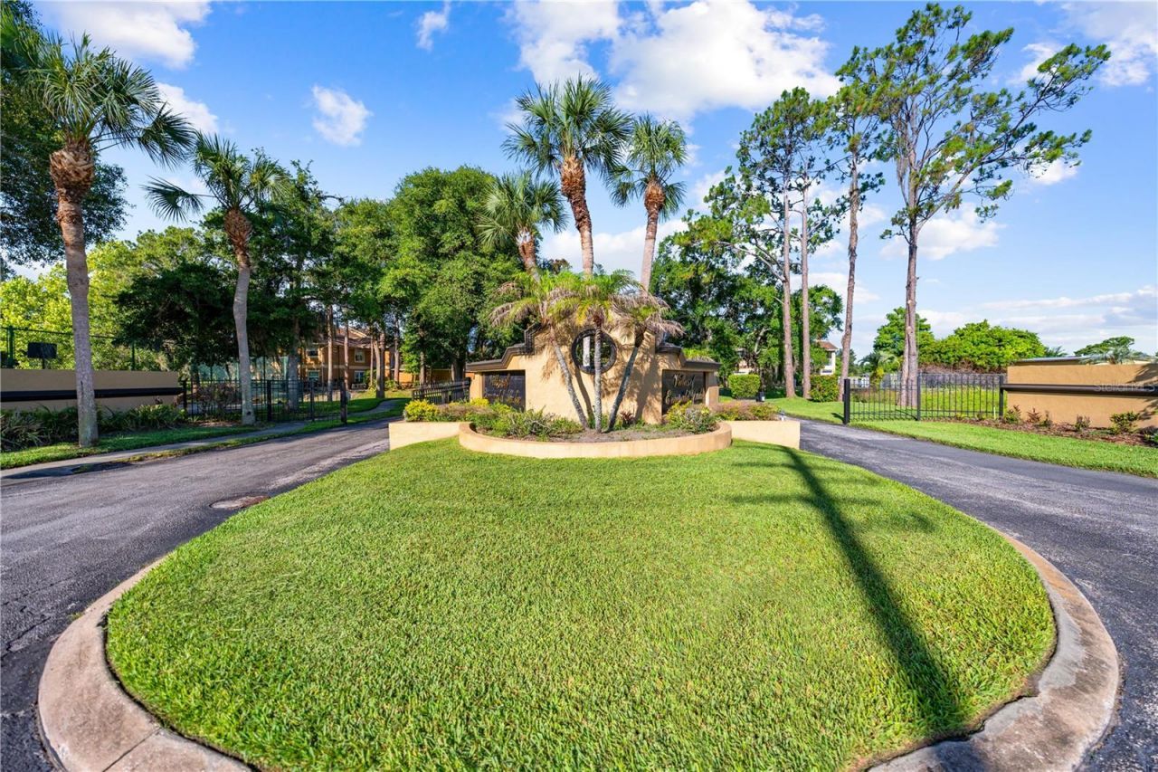 2664 Emerald Lake Court , Unit 2664, Kissimmee, FL 34744 Photo