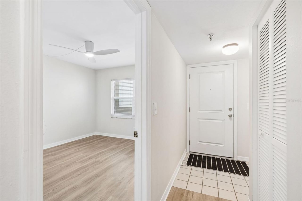 160 Columbia Drive , Unit 206, Tampa, FL 33606 Photo