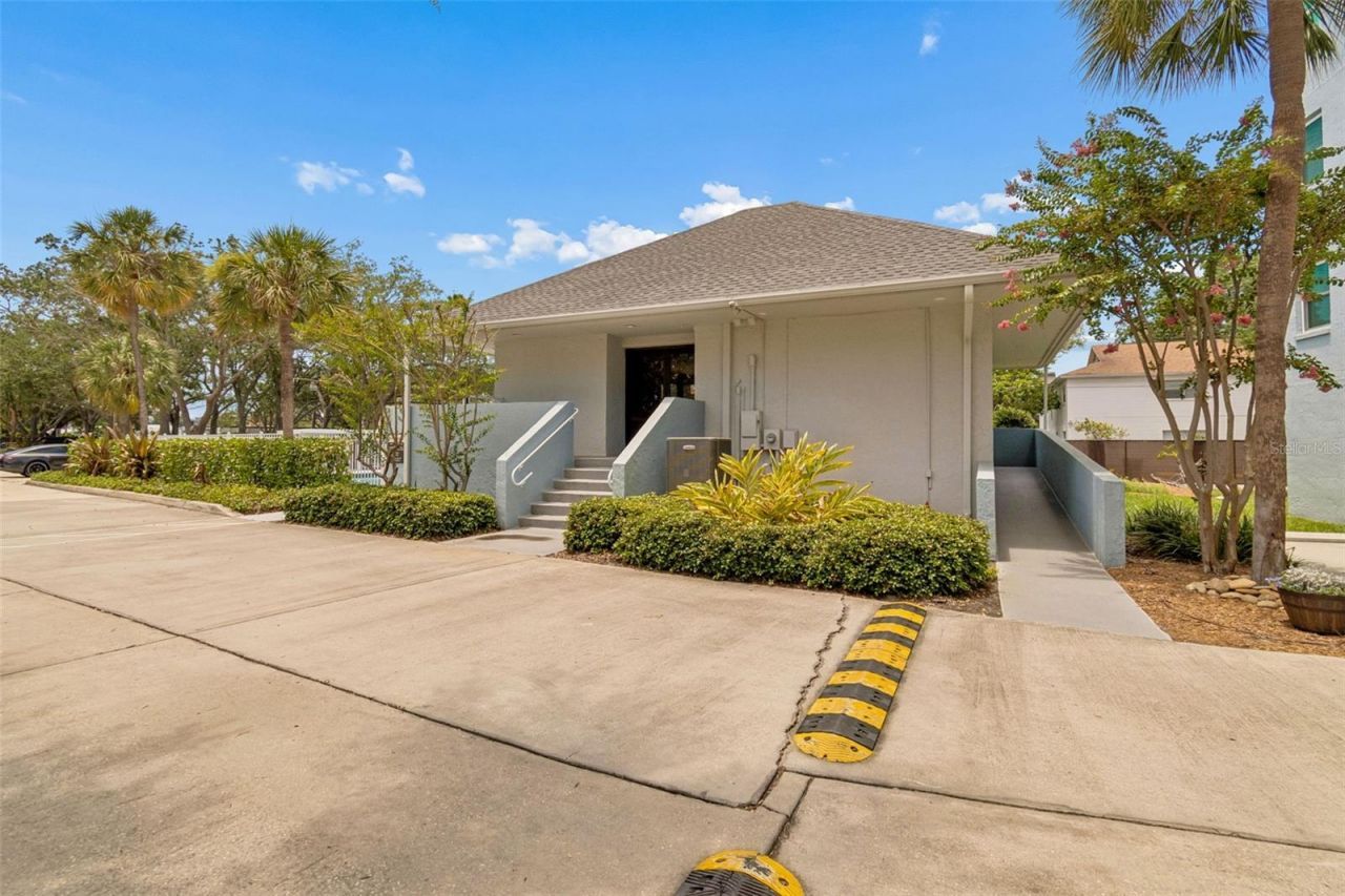 160 Columbia Drive , Unit 206, Tampa, FL 33606 Photo