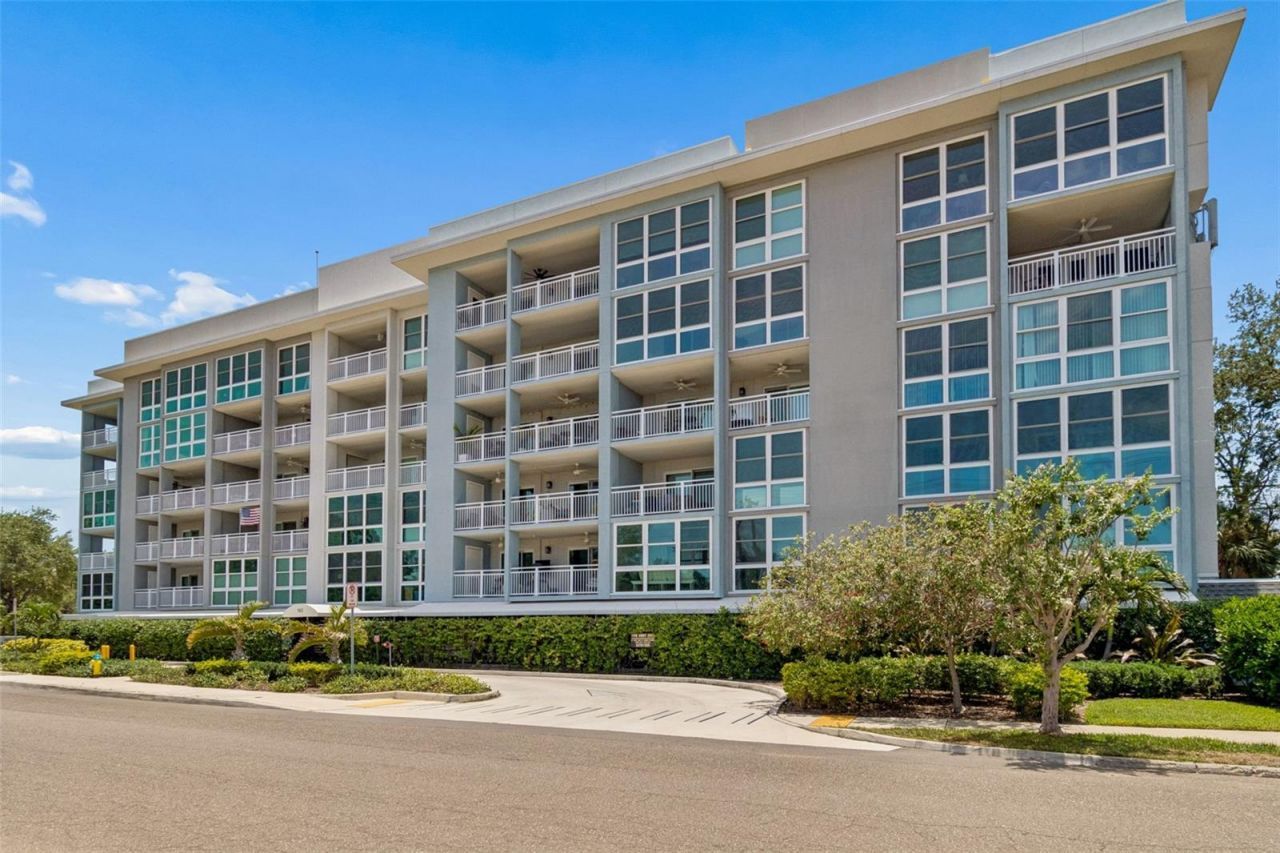 160 Columbia Drive, Unit 206, Tampa, FL 33606 Photo