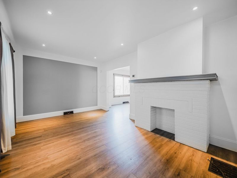 860 Thomas Avenue , Columbus, OH 43223 Photo 3