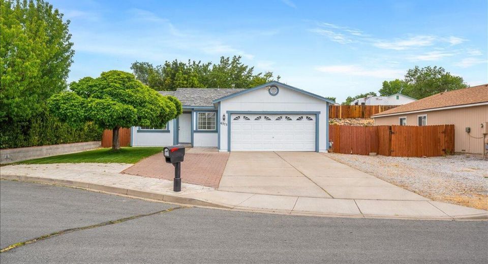 6375 W Ottawa Court, Sun Valley, NV 89433 Photo