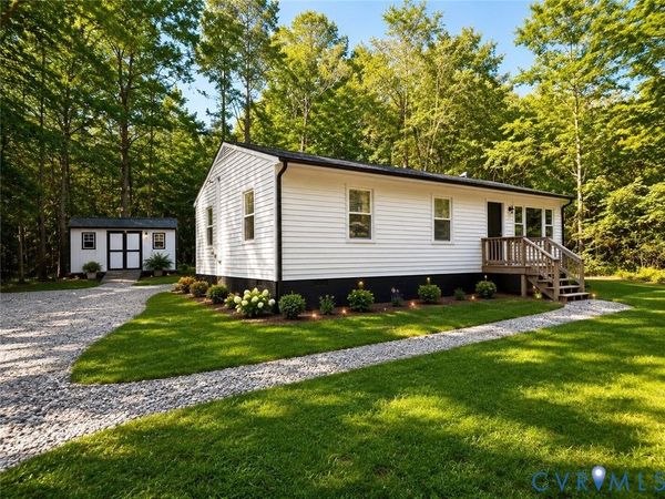 2010 Ridge Road , Powhatan, VA 23139