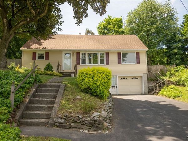155 VIEAU Drive, Syracuse, NY 13207