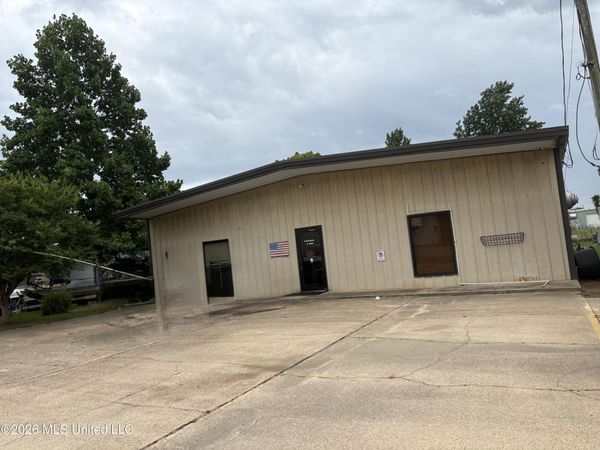 624 Center Park Lane, Yazoo City, MS 39194