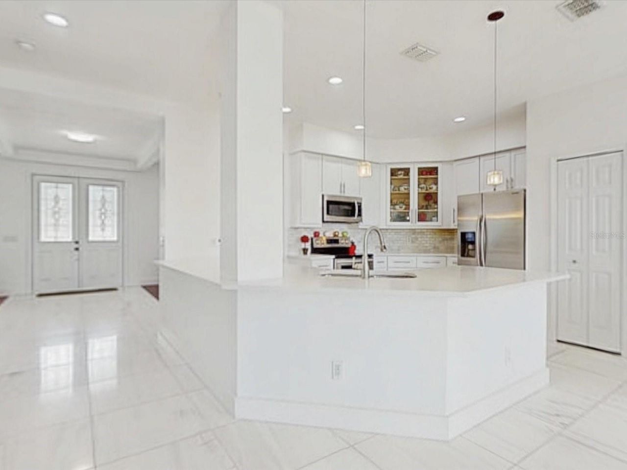 6609 Lake Pembroke Place , Orlando, FL 32829 Photo