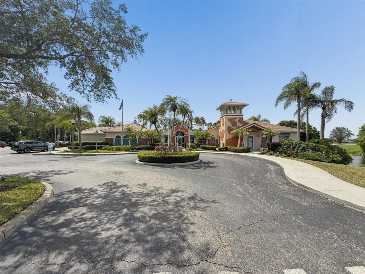 6609 Lake Pembroke Place , Orlando, FL 32829 Photo