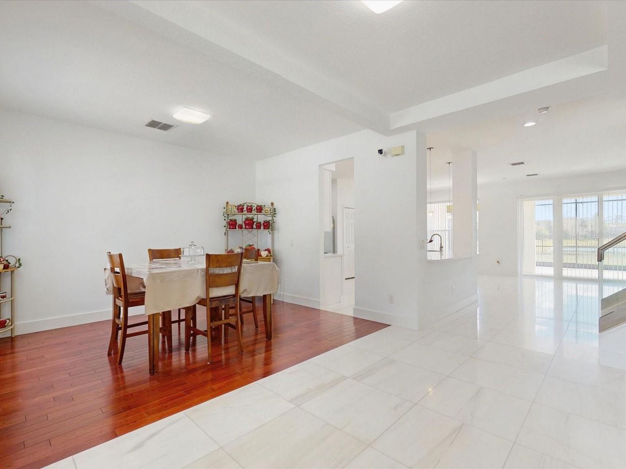 6609 Lake Pembroke Place , Orlando, FL 32829 Photo