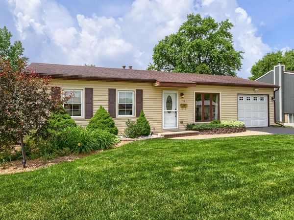 714 Sunset Circle , Streamwood, IL 60107