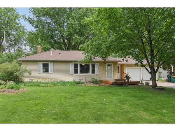 538 S Wasson Lane, River Falls, WI 54022