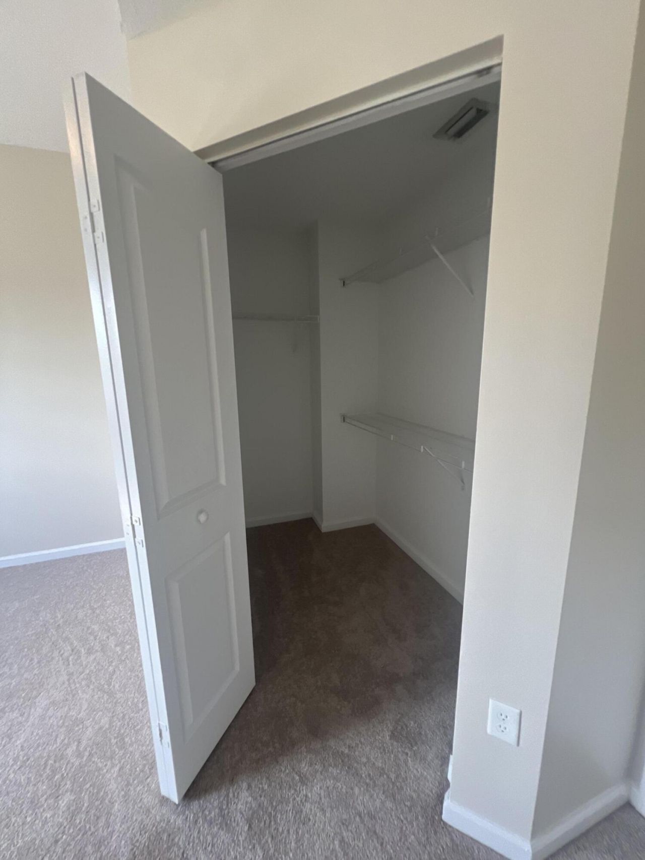 9887 Baywinds Drive, Unit 4305, West Palm Beach, FL 33411 Photo