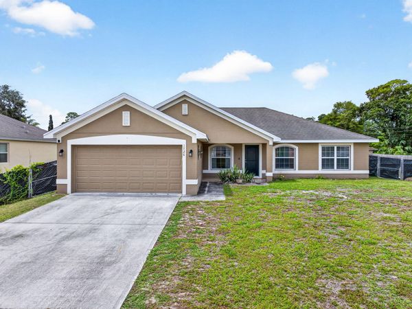 1726 Pace Drive NW, Palm Bay, FL 32907