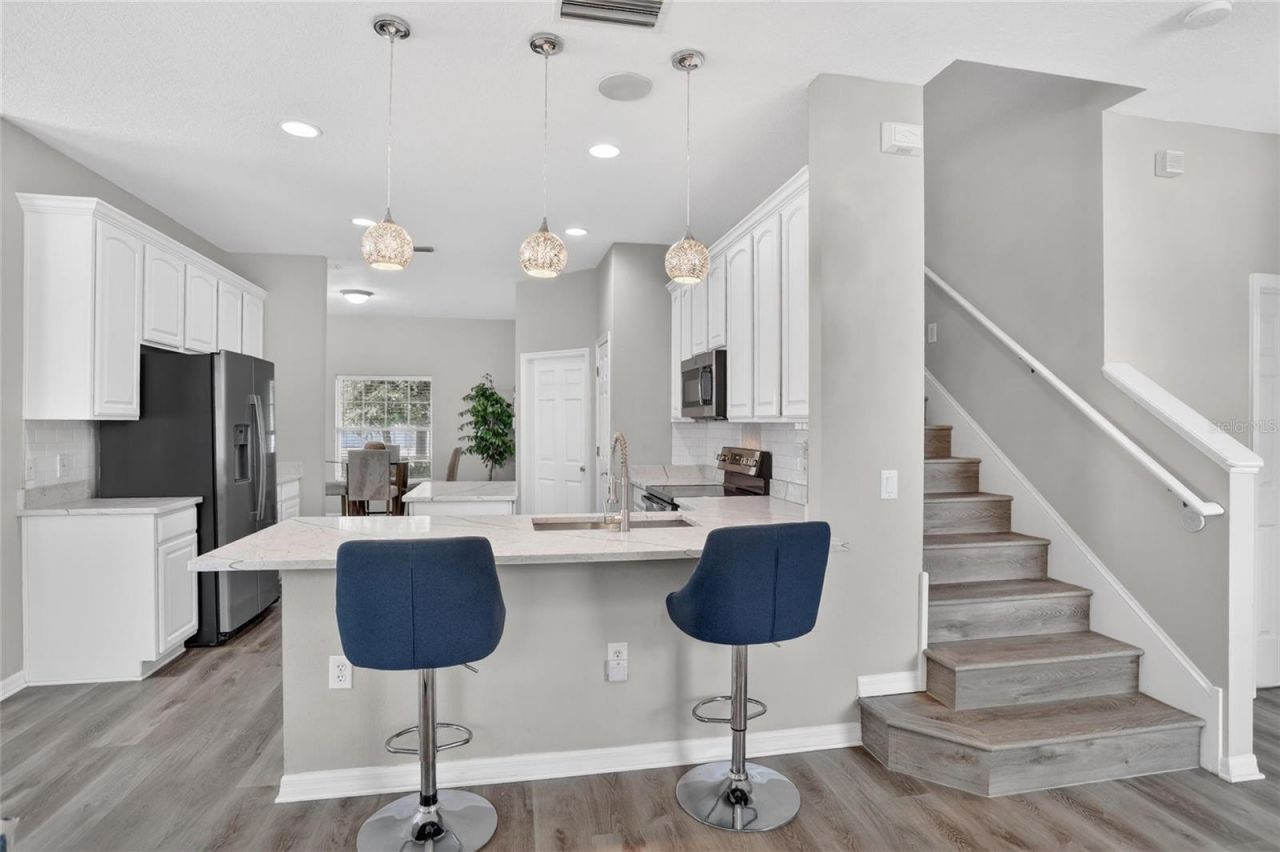 8821 N River Road, Tampa, FL 33635 Photo