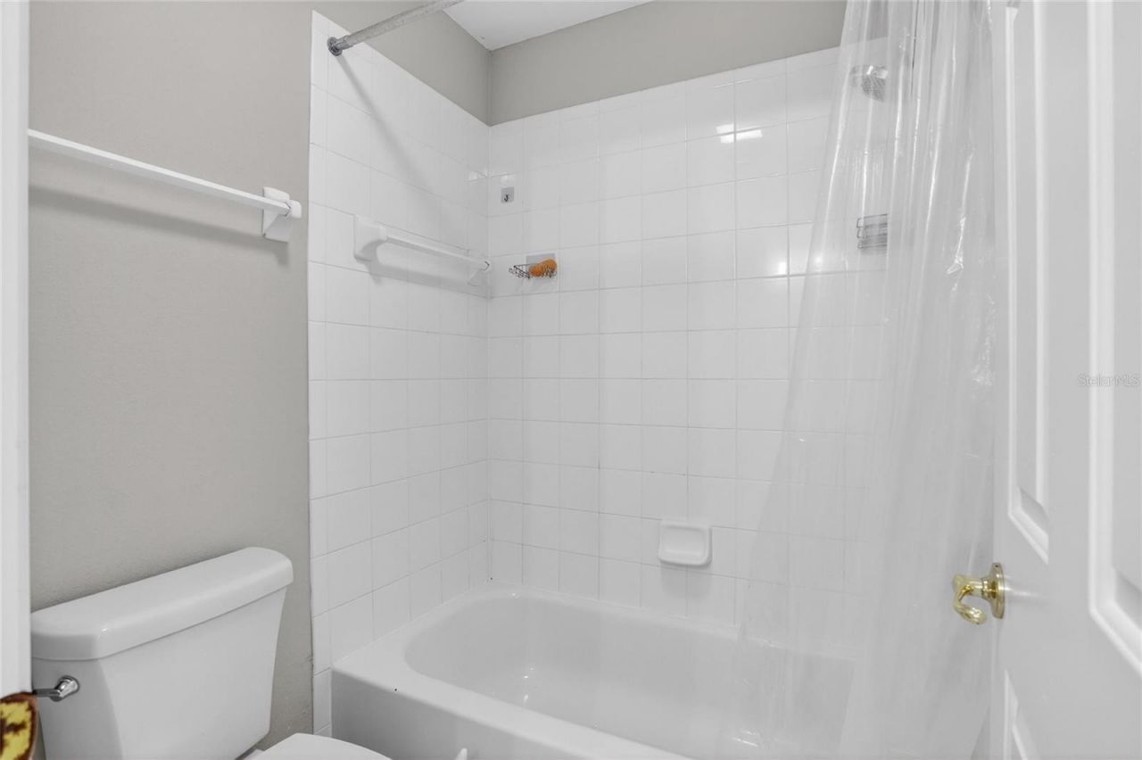 8821 N River Road, Tampa, FL 33635 Photo