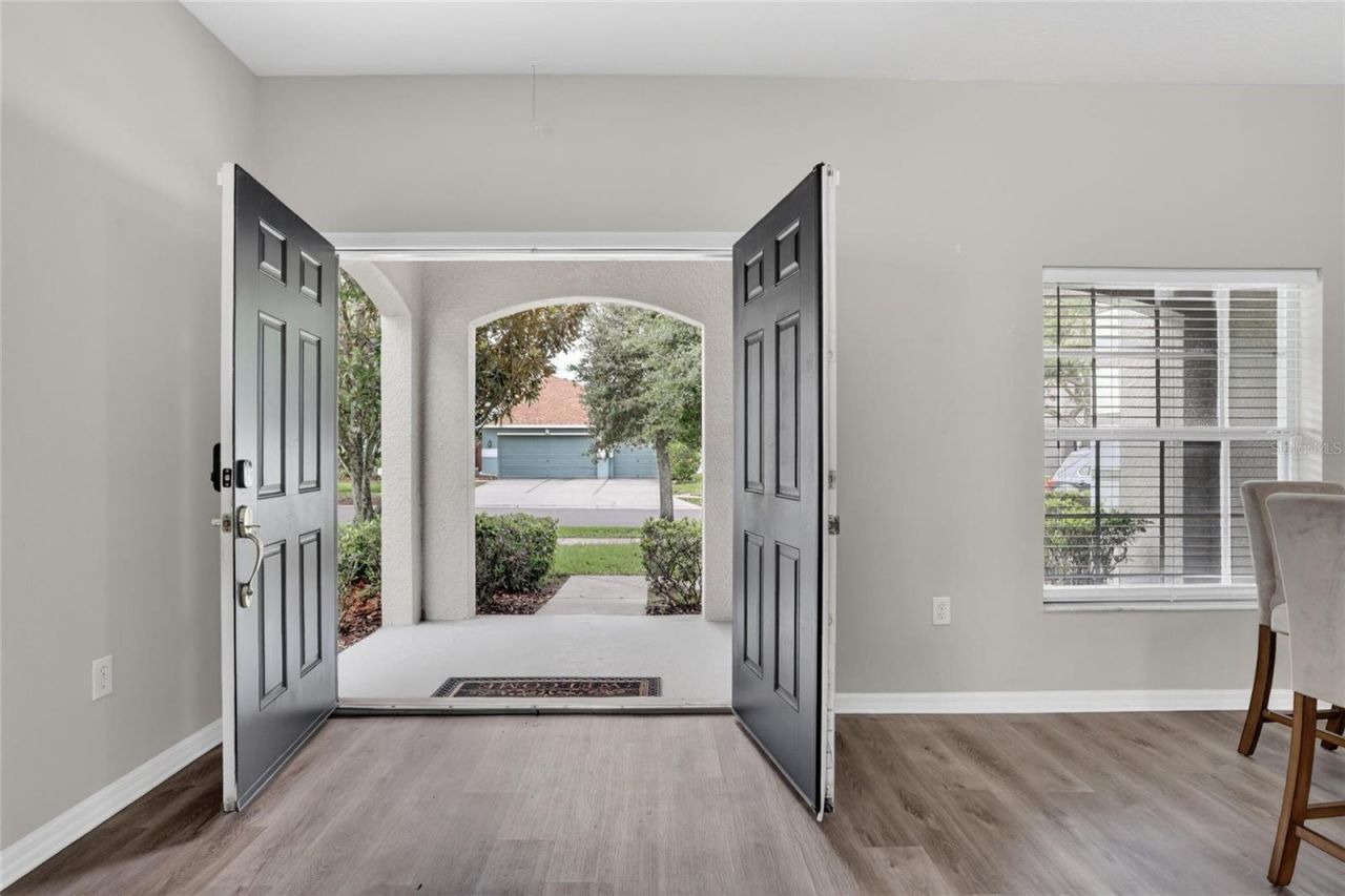 8821 N River Road, Tampa, FL 33635 Photo