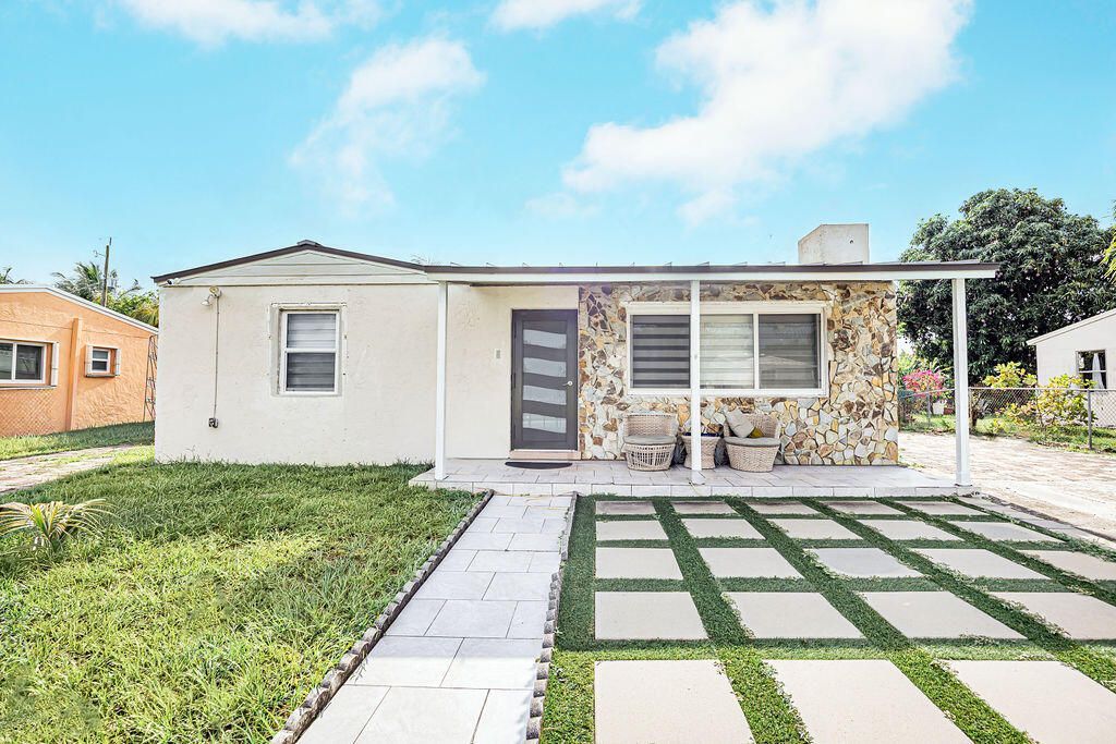 2333 Wabasso Drive, West Palm Beach, FL 33409 Photo