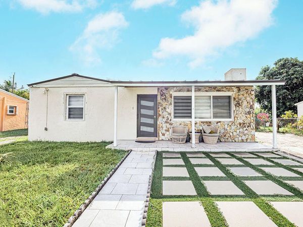 2333 Wabasso Drive, West Palm Beach, FL 33409