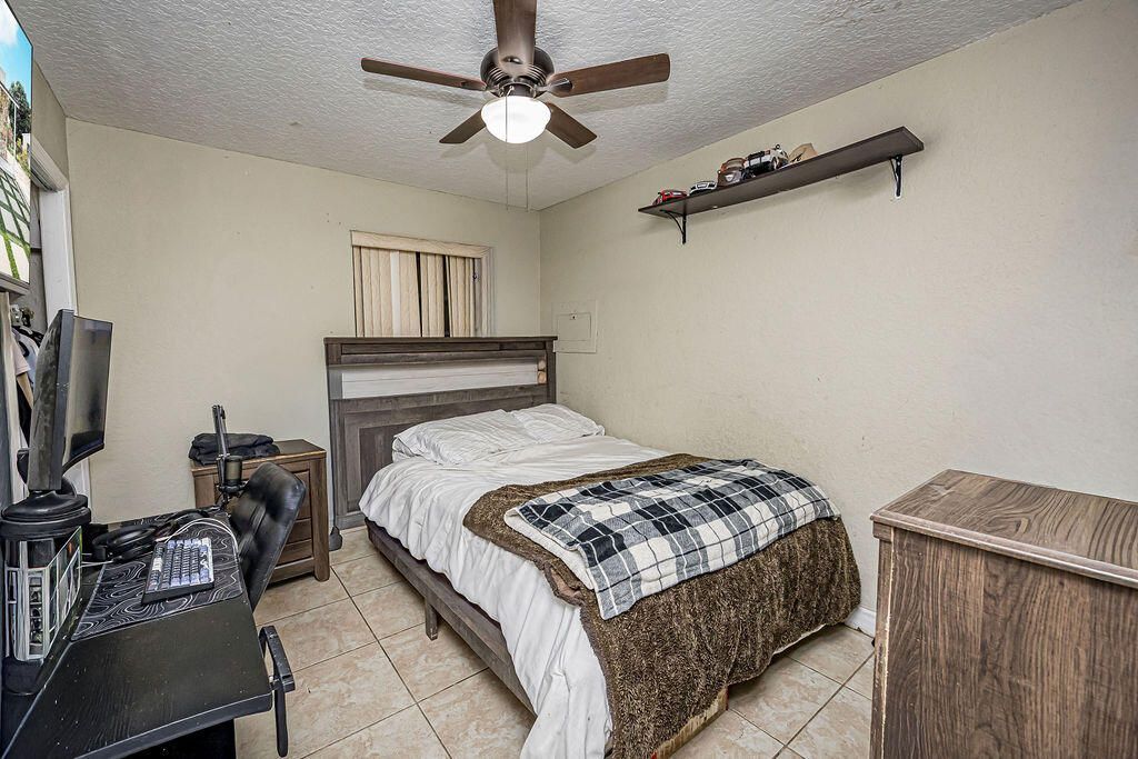 2333 Wabasso Drive, West Palm Beach, FL 33409 Photo