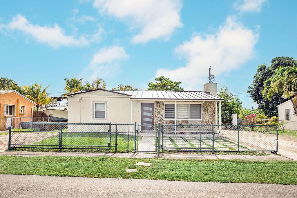 2333 Wabasso Drive, West Palm Beach, FL 33409 Photo