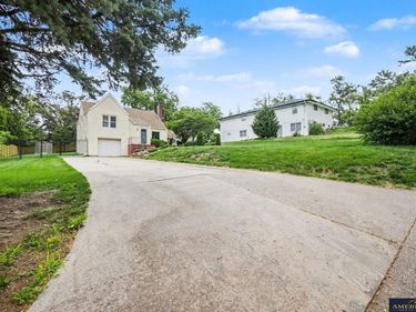 7314 Lawndale Drive, Omaha, NE 68134