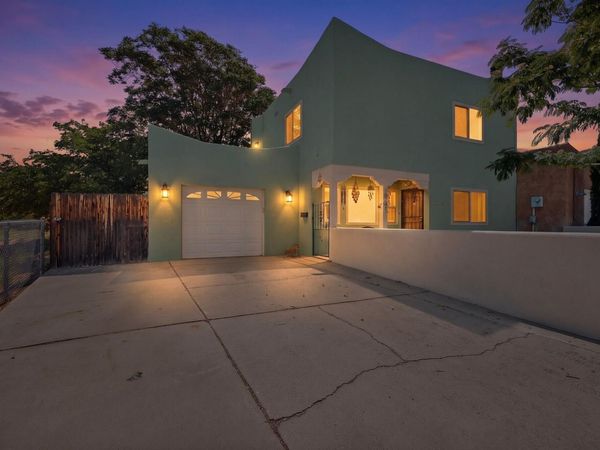 1648 Moon Street NE, Albuquerque, NM 87112