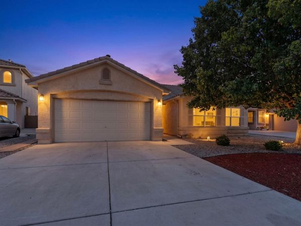 900 Copperhead Court NE, Albuquerque, NM 87113