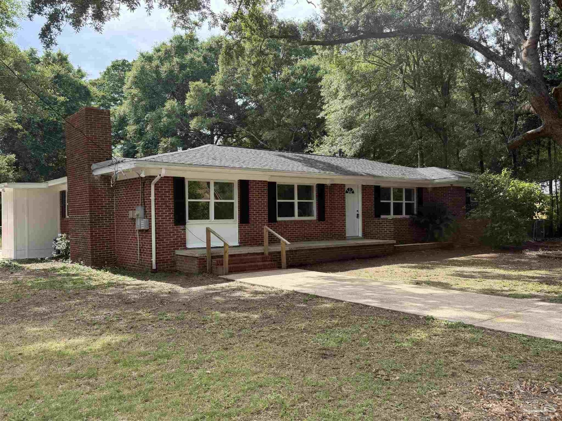 6425 Aspen Ave, Milton, FL 32570 Main Photo