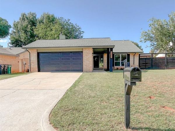 2401 Appleway Street, Edmond, OK 73013