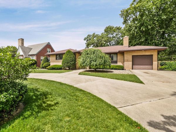 8028 Hohman Avenue, Munster, IN 46321