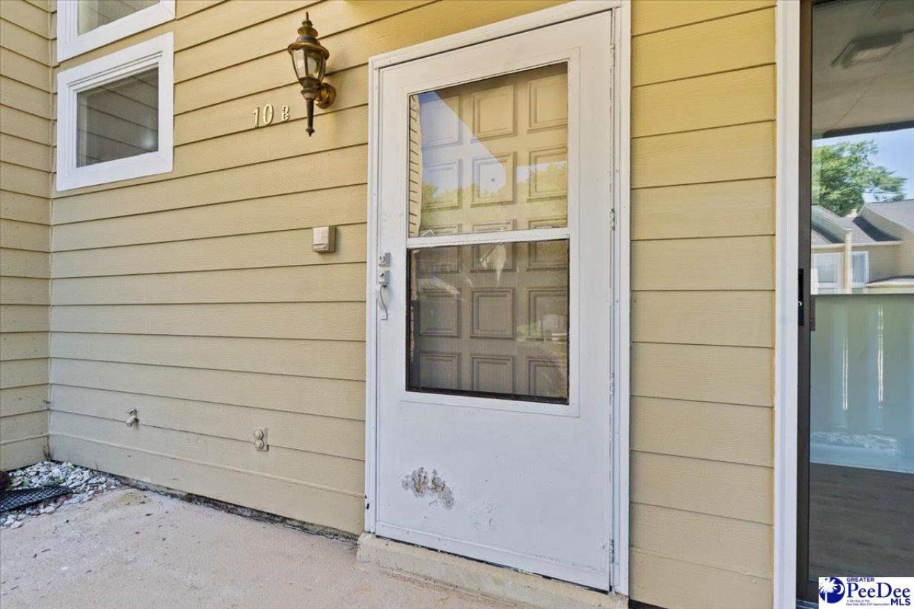 700 S Cashua Apt 10b Photo 12